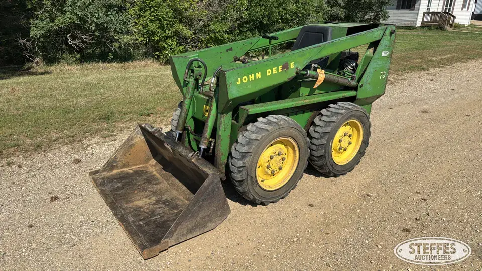 John Deere 70 Wheeled Skid Steer