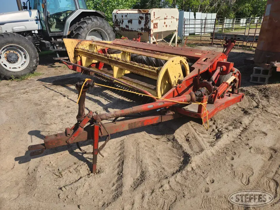 New Holland 469 Mower Conditioner