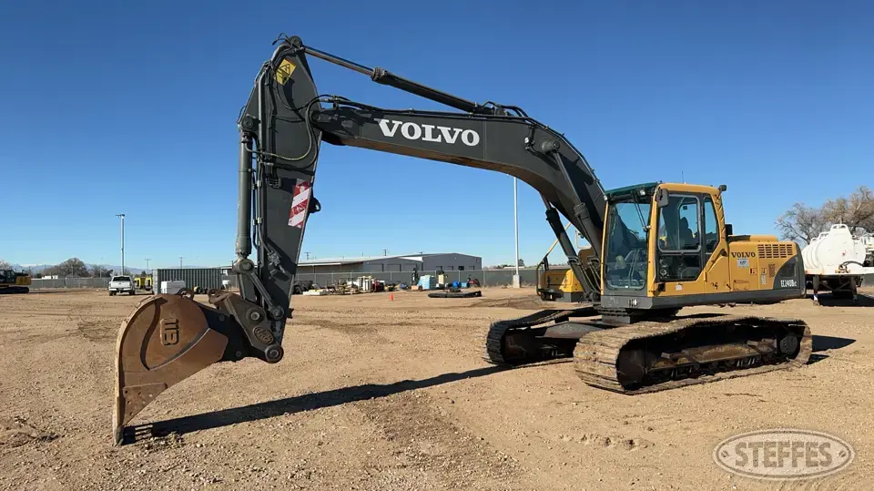 2008 Volvo EC240B LC Excavator