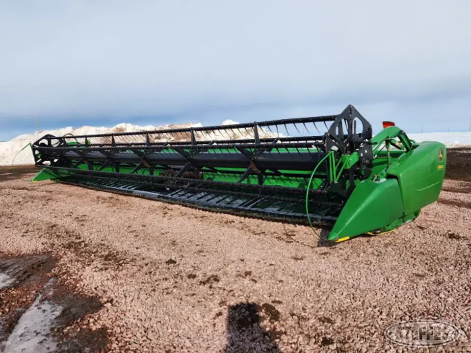 2013 John Deere 635FD Draper Head