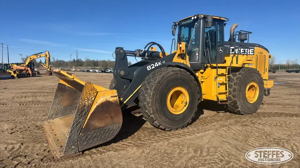 2016 Deere 824K-II Wheel Loader