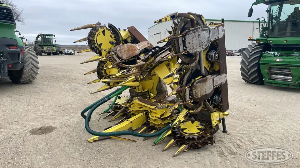 2015 John Deere 690 Forage Harvester Head