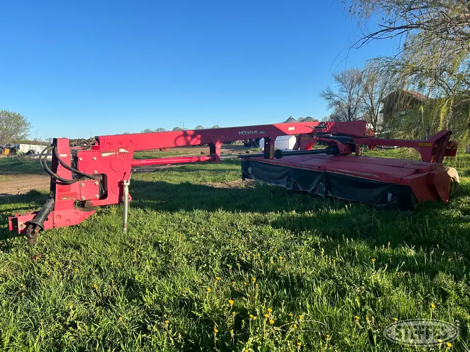 Hesston 1372 Mower Conditioner