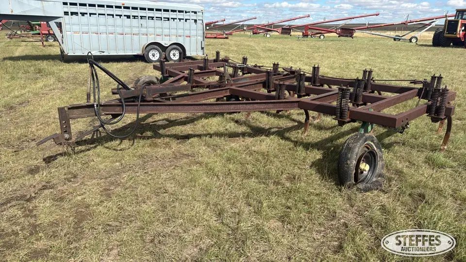 Chisel plow