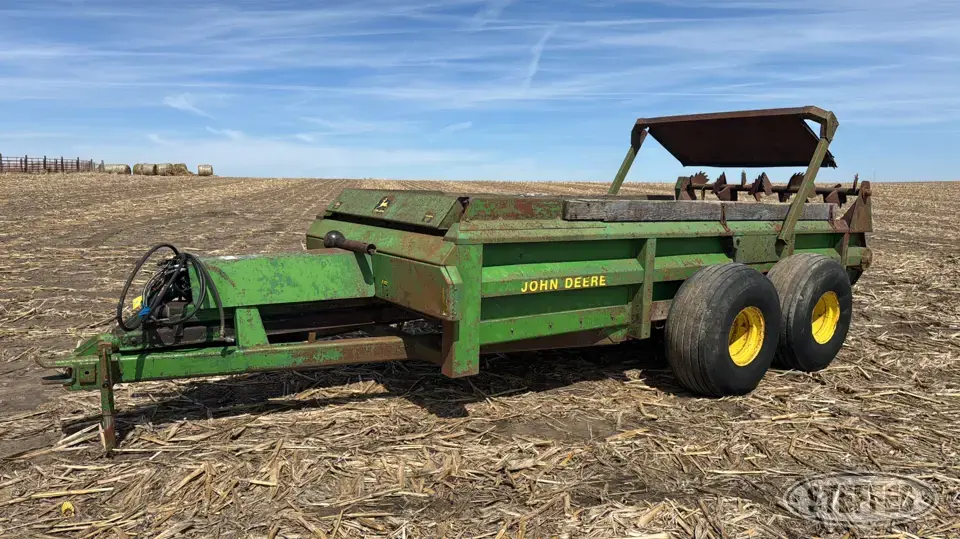 John Deere 780 Manure Application Equipment