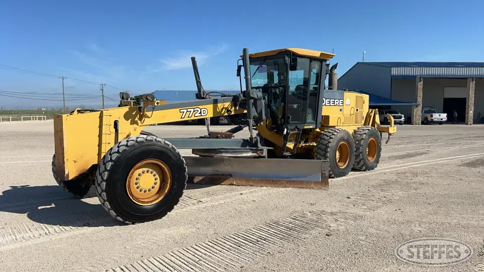 2008 Deere 772D Motor Grader