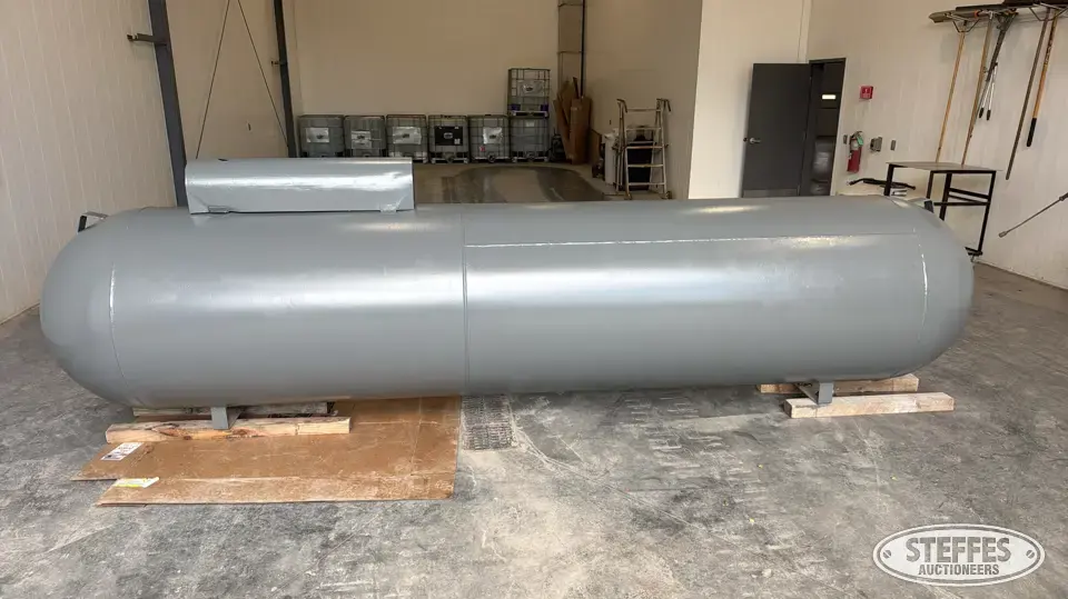 1,000 gal. LP tank