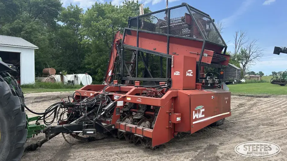 1998 WIC SM986 Sugarbeet Harvester