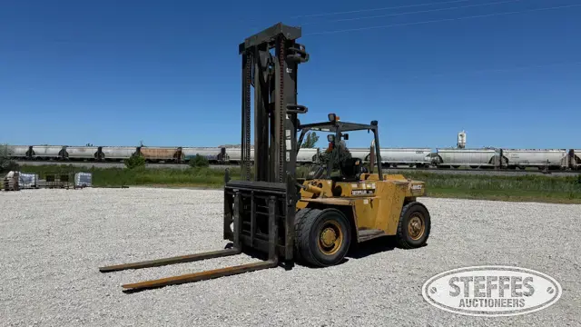 1996 CAT DP90