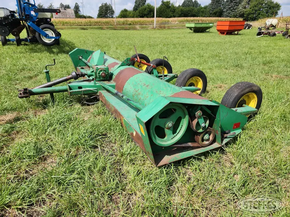 John Deere 27 Stalk Chopper