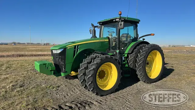 2014 John Deere 8270R