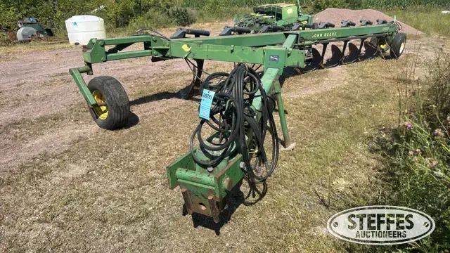 John Deere 2800