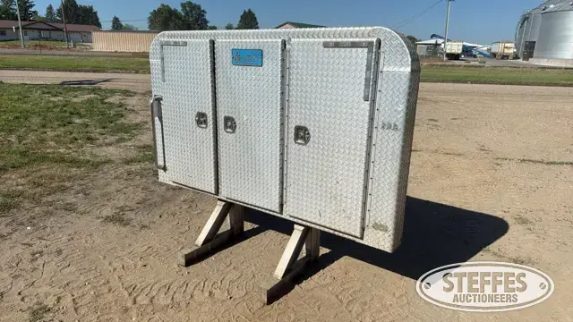 Merrit headache rack