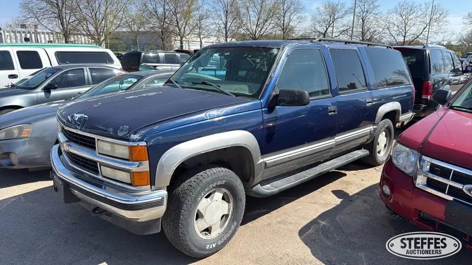1998 Chevrolet Suburban K1500 SUV