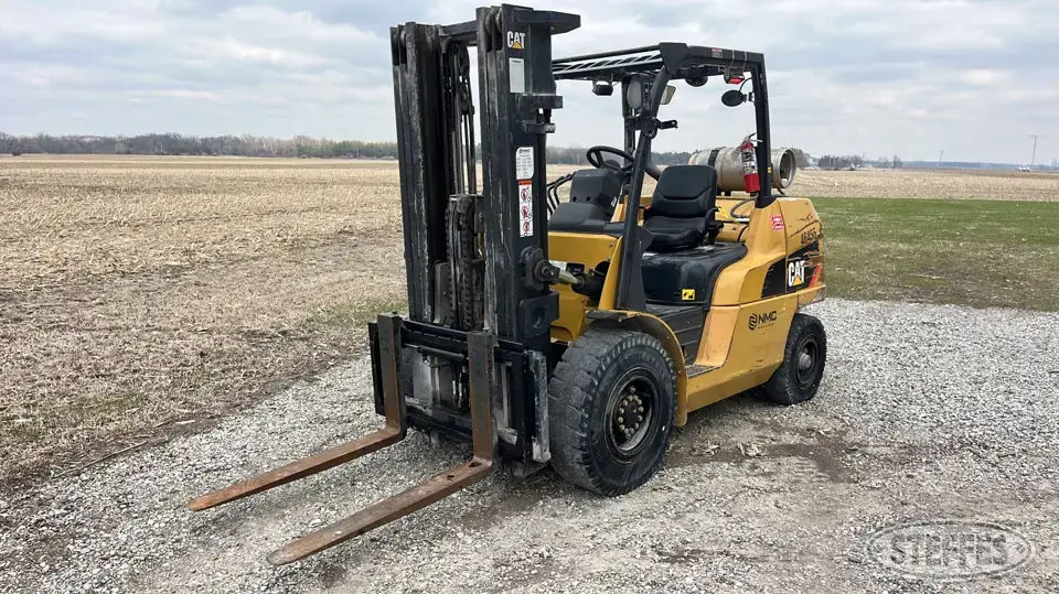 2016 CAT GP50CN1 Warehouse Forklift