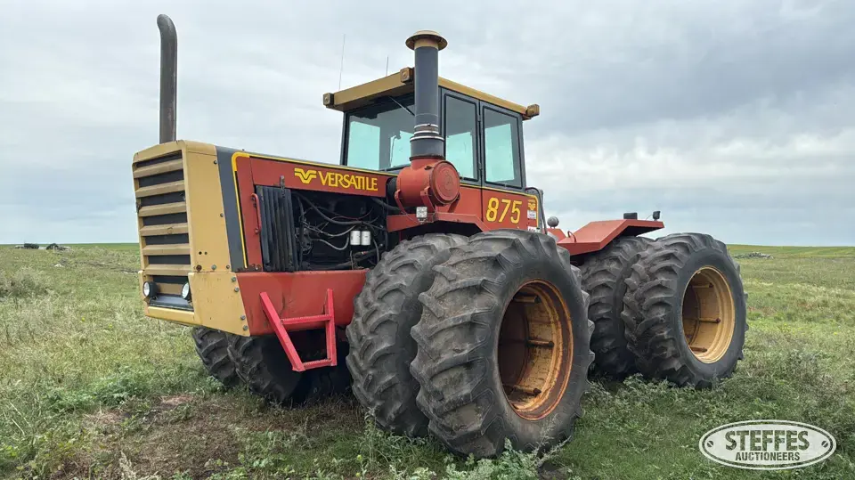1981 Versatile 875 4WD Tractor