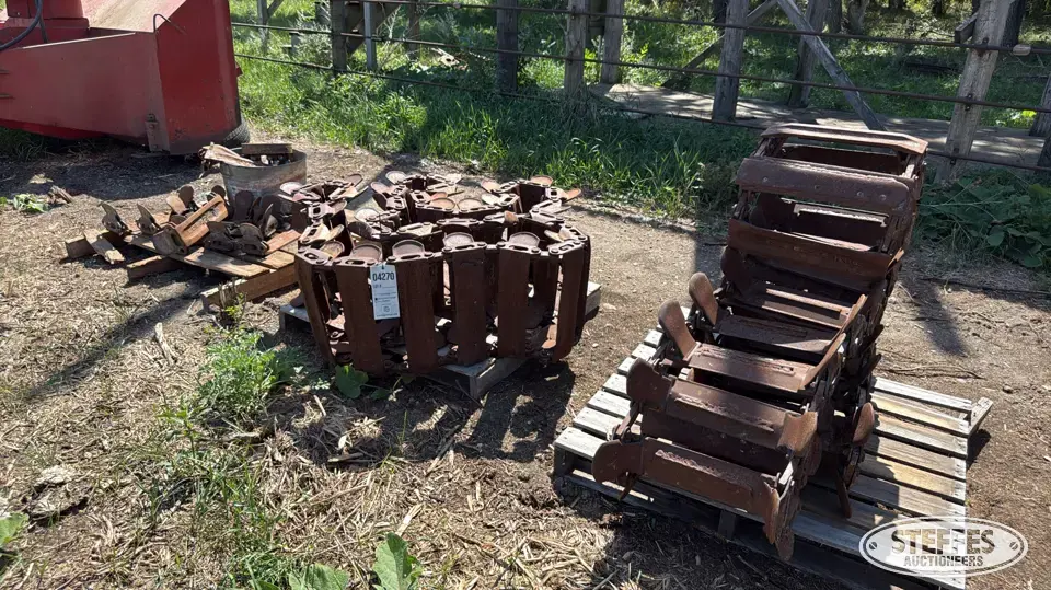 Loegering steel skid steer tracks