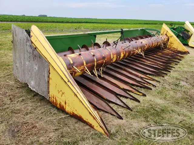 1980 John Deere 222