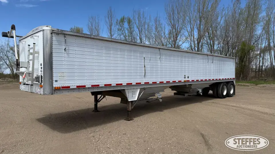 1998 Wilson Pacesetter DWH-400 Hopper Bottom Trailer