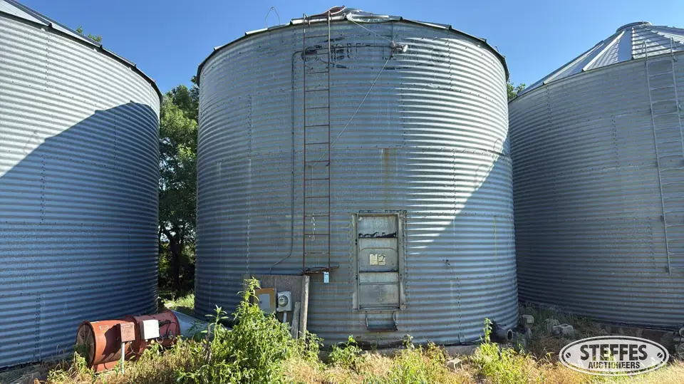 Butler grain bin
