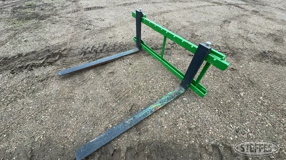 2022 HLA HD0942 Tractor Loaders and Attachment