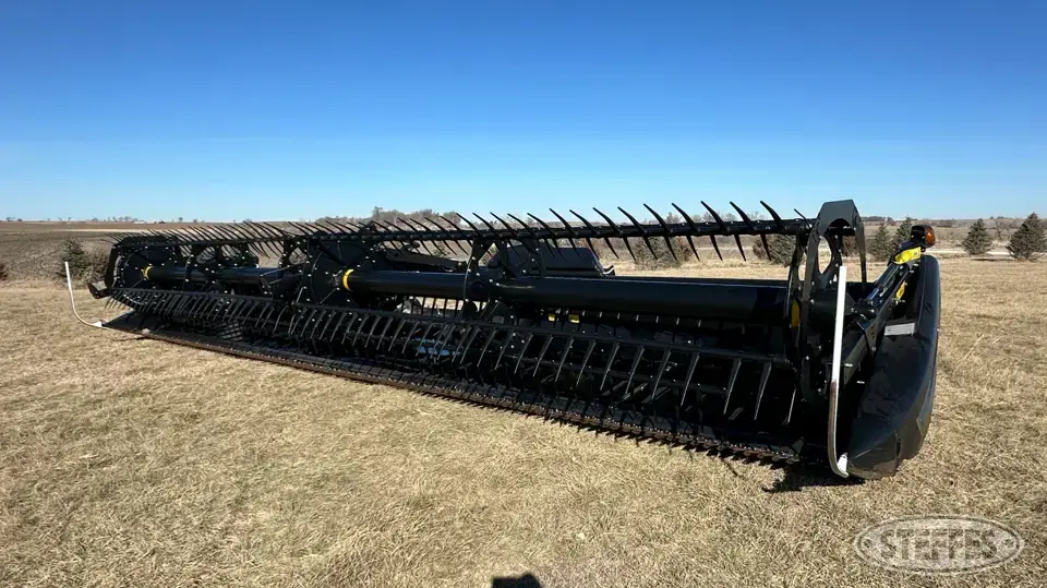 2016 MacDon FD75-S Draper Head