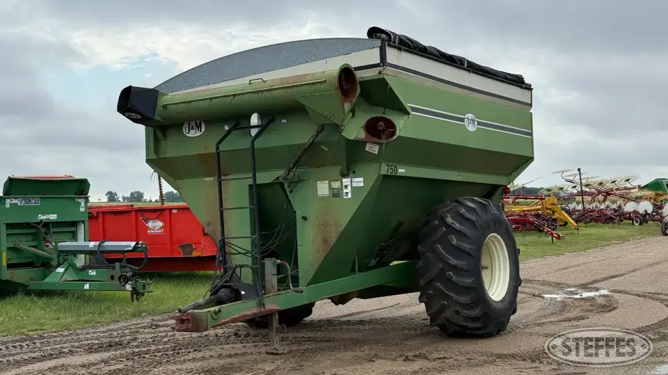 J&M 750 Grain Cart