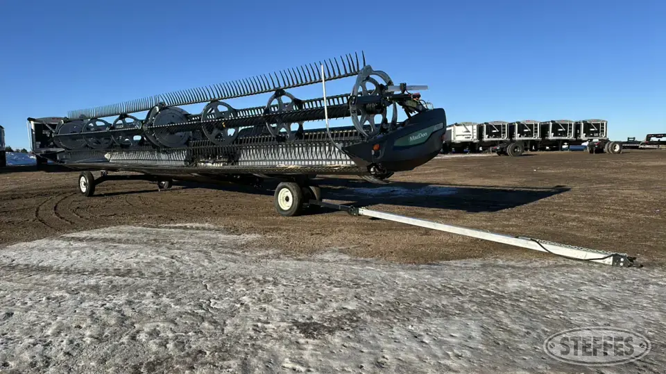 2022 MacDon FD240 Draper Head