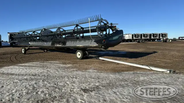 2022 MacDon FD240