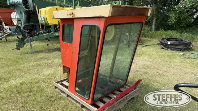 Case combine cab