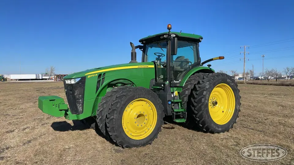 2018 John Deere 8370R MFWD Tractor