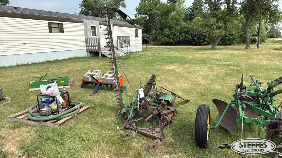 John Deere Number 5 Sickle Mower