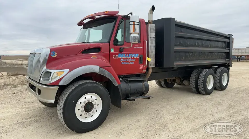2006 International 7500 Dump Truck