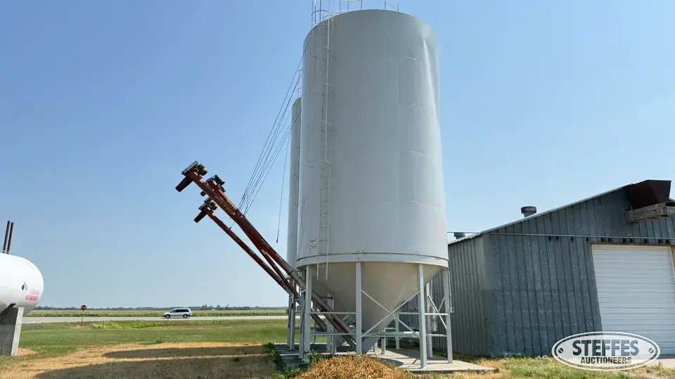 Lorrich hopper bin