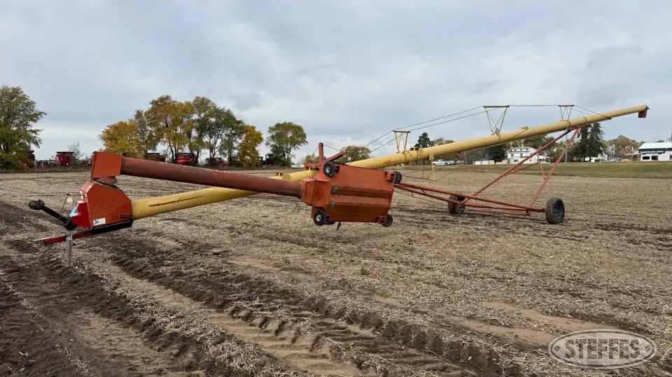 1999 Westfield MK100-71 Swing Hopper Auger