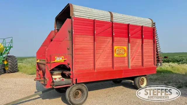 Gehl BU710