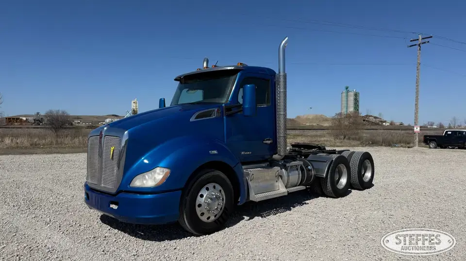 2016 Kenworth T680 Conventional Truck without Sleeper