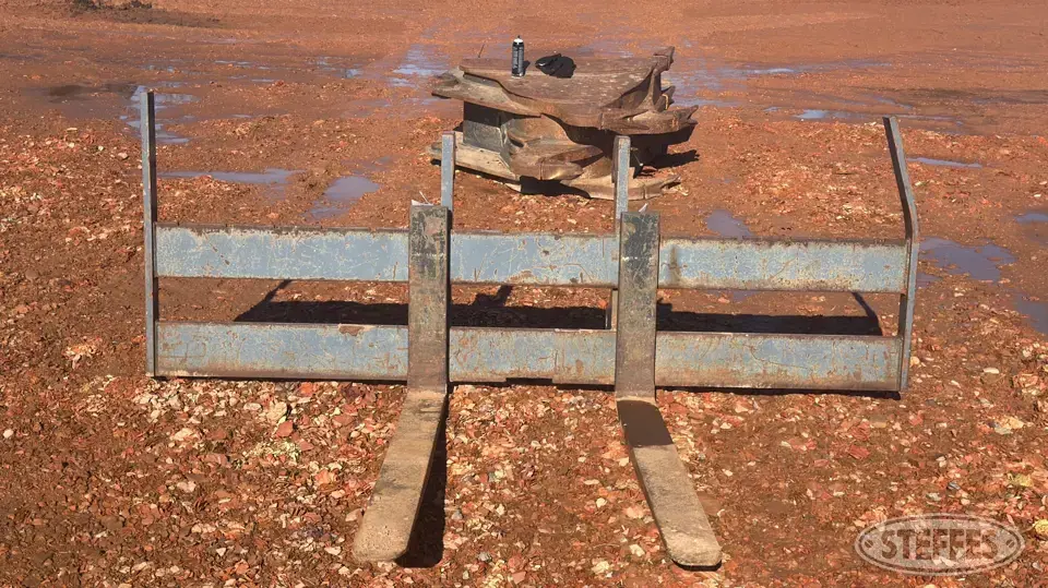 Arrow 62962-5-60-144 Loader Backhoe Attachment