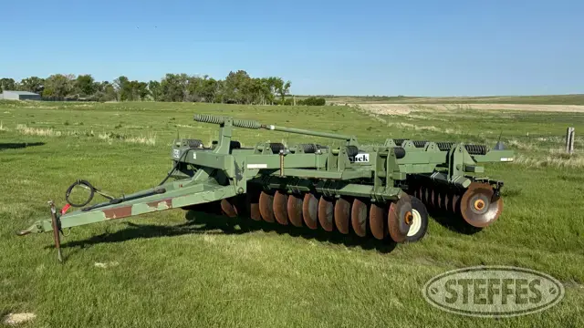 Wishek 842