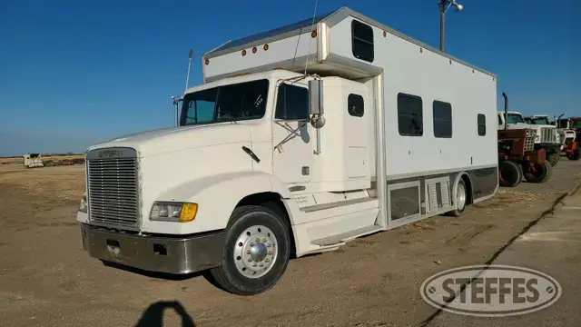 1993 Freightliner FLD112