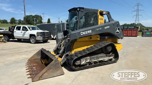 2020 Deere 333G