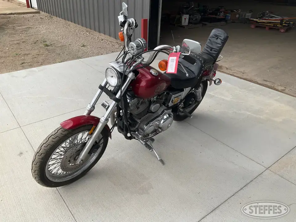 1990 Harley Davidson XLH883 Motorcycles and Scooter