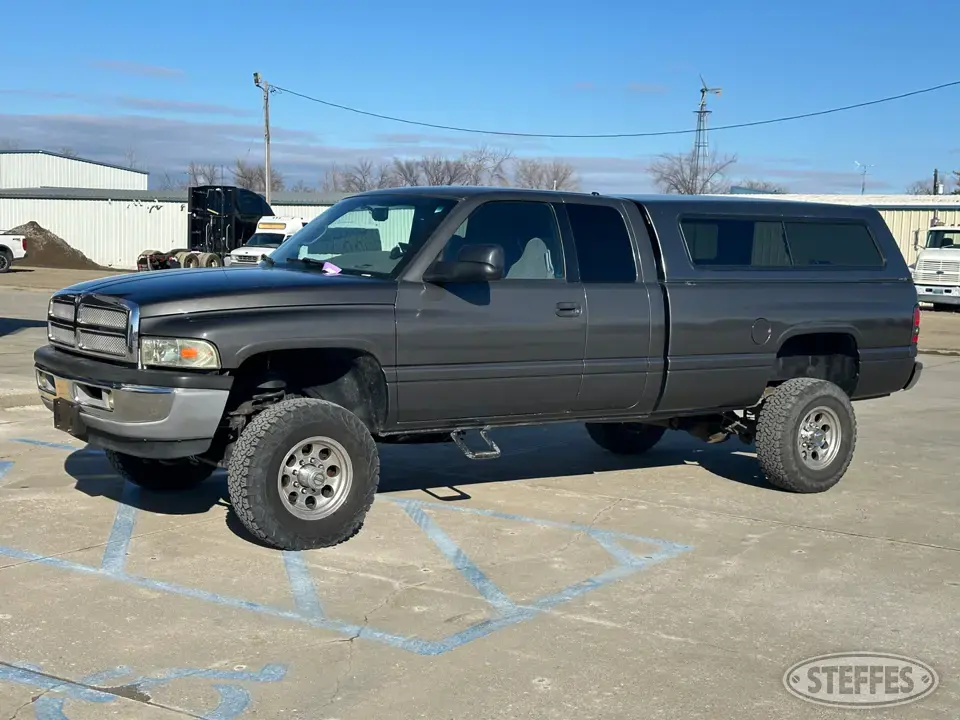 2001 Dodge Ram 2500 3 Quarter Ton Pickup