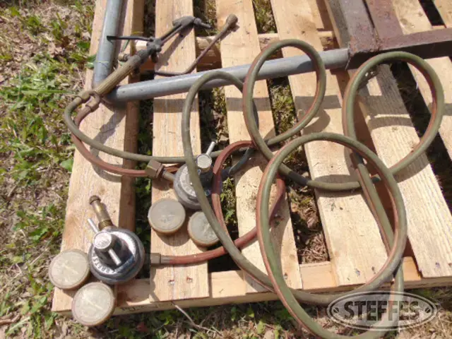 Victor cutting torch set