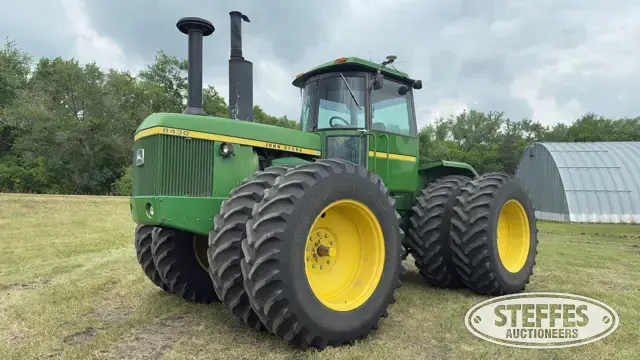 1978 John Deere 8430