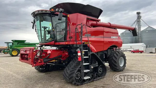 2023 Case IH 8250