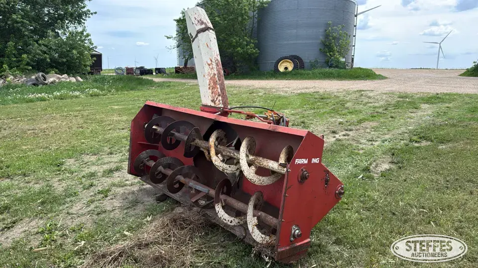 Farm King Y9600 3 Pt. Snowblower