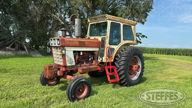 1973 Farmall 966