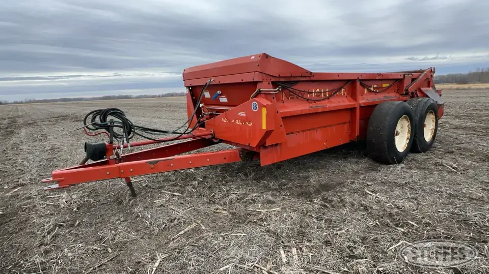 New Holland 195 Manure Application Equipment