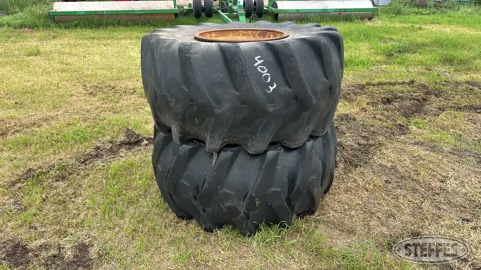 (2) Firestone 28L-26 tires Tractor-Implement Tire